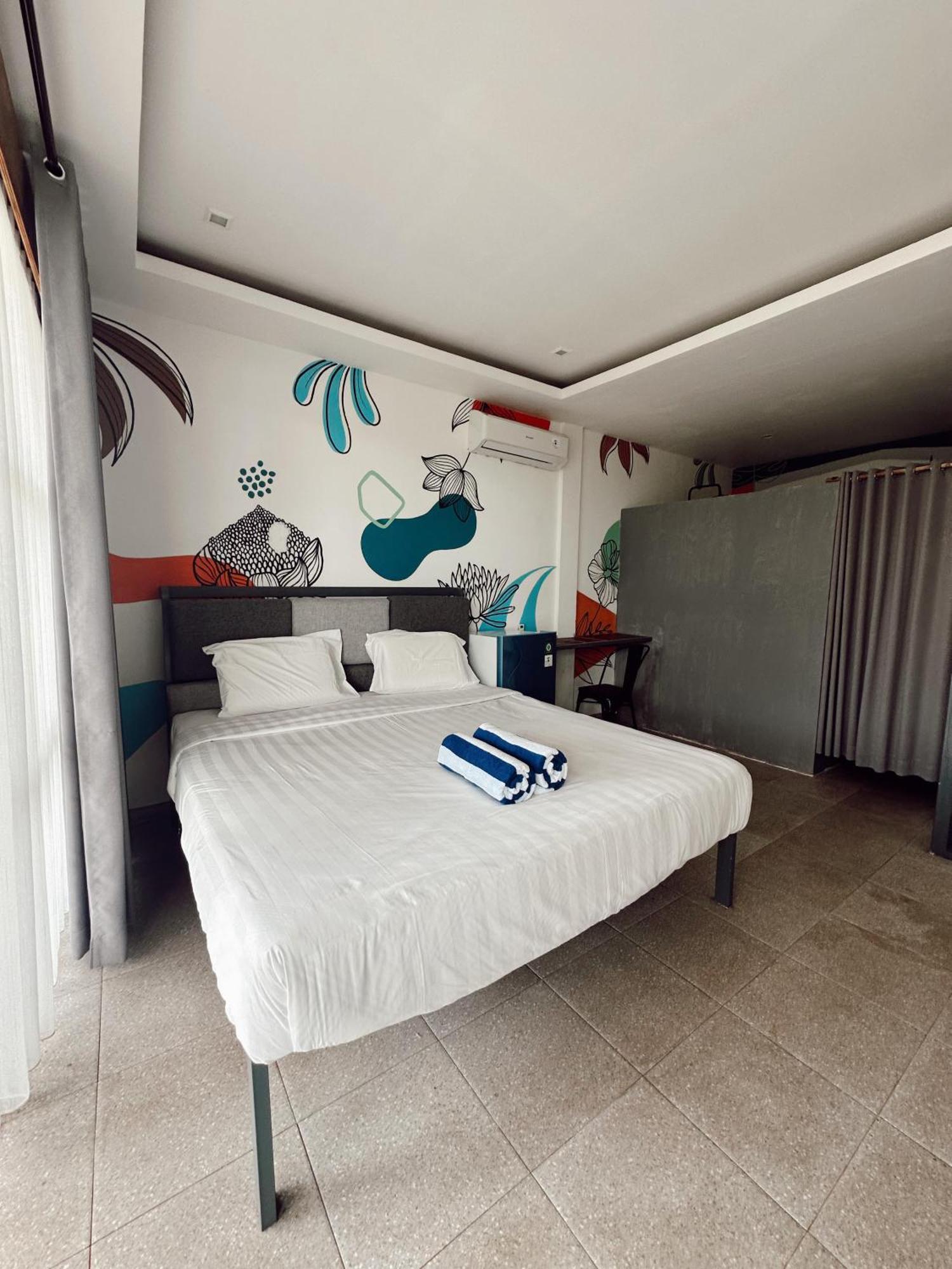 ホテル Hi5 Kuta Kuta  部屋 写真